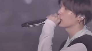 میخوام قبل از اینکه تبدیل به اشکم بشی بغلت کنم:)