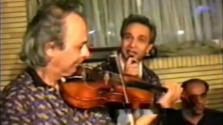 بزم خصوصی سیاوش زندگانی و آواز وفا