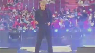 اجرای خفن جکسون امروز در ورزشگاه بازی  منچسترسیتی و لیورپول