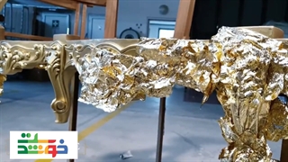 تکنیک استفاده از ورق طلا برروی میز