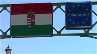 Maria Valeria Hid (Bridge) viewed from Slovakia side スロバキア川から見たマリア・バレリア橋