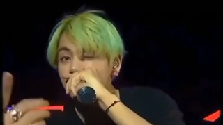 و دوباره صدای بم کیم تهیونگ ⁦<(￣︶￣)↗⁩