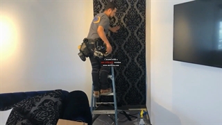 روش دوم نصب کاغذ دیواری