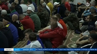 Sudionici Marša mira Nezuk-Potočari Kurban-Bajram klanjali su u džamiji u Liplju