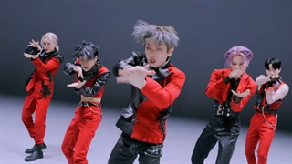 موزیک ویدیوی جدیدِ گروهِ کره ای ELAST به نامِ CREATURE