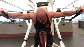 فلای برعکس روی نیمکت