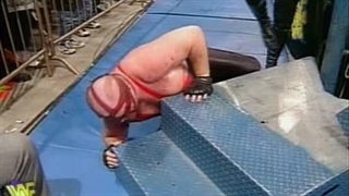 آندر تیکر مقابل ویدر مقابل استون کلد مقابل برت هارت این یور هوس1997