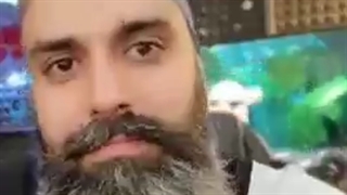 چرا واقعا میگن live concert تو تبلیغ؟........