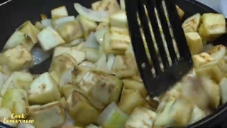 طرز تهیه خورش بادمجان (مجله پاورقی)