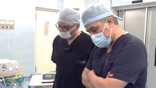 فیلم جراحی فک با حضور دکتر داودیان و دکتر عباسی