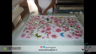 نصب استیکر دیواری