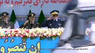 رژه سامانه های پهپادی نیروهای مسلح در هفته دفاع مقدس ۱۴۰۱ در تهران