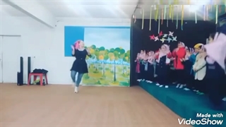 اجرای جذاب و فوق العاده زیبای خاله رزیتا مجری مشهور برنامه کودک برای بچه ها