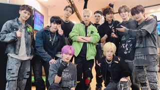 عکس شیومین همراه ان سی تی ۱۲۷در mcontdon