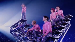 اجرای آهنگ های Christmas Day + The First Snow و Miracles in December از اکسو در کنسرت EXOl'uXion in Seoul