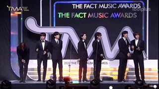 پارت دوم کات اعلام برد و دریافت جایزه‌ی "Artist Of The Year" توسط بی‌تی‌اس‌ در مراسم The Fact Music Awards 2022