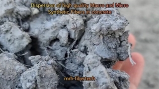 نمایی نزدیک از الیاف ماکرو و میکروسنتیک فورتا در الیاف بتن