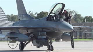 F-14 Tomcat = F-22 or F-35