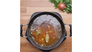 طرز تهیه یک سوپ حرفه ای خامه ای