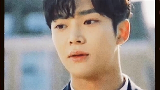 با یه دنیا خاطره تنهام گذاشت...