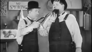 Busy Bodies - #Laurel & #Hardy (1933)