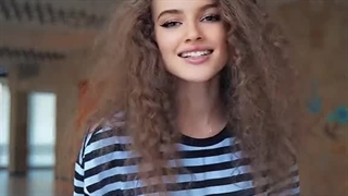 خیلی صداش قشنگه :-)