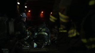 آتش نشان های شیکاگو قسمت 8 ( دوبله + سانسور)