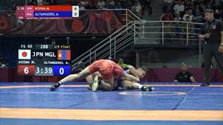 1/4 FS - 60 kg: M. KOIWA (JPN) v. A. ALTANGEREL (MGL)