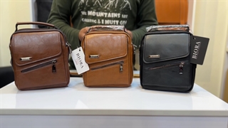 کیف دوشی مردانه چرم صنعتی بیورا سایز کوچک مدل dbb28 - بیورا