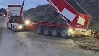 ترکیدن جک تریلی