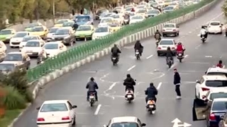 دوربین مخفی واکنش واقعی مردم به توهین اوباش به عمامه روحانیت