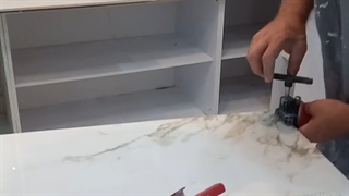 برش اسلب کابینت آشپزخانه