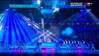 اجرای آهنگ Dreamers از جونگکوک عضو بی‌تی‌اس در افتتاحیه جام‌جهانی