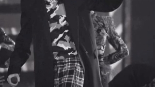 طبیعیه که بخوام گریه کنم نه؟؟!