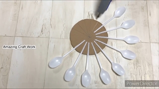 دیوار آویز تزیینی با یکبارمصرف