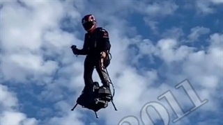 تست آدم پرنده در فرانسه