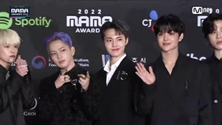 treasure در ردکارپت مراسم MAMA2022