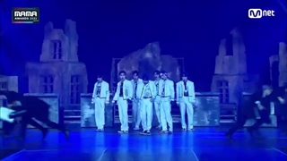 ردکارپت، اعلام جوایز و اجرای کامل "ENhypen" در مراسم "MAMA2022"