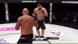 ضربه فنی حریف آمریکایی _ علی اکبری