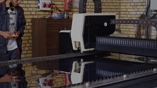 طراحی و برش انواع راه پله بادستگاه لیزر در شرکت کولاک فن 09121865671