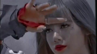 بعد هعی بگین لیسا بی استعداده/