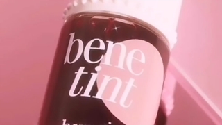 تینت لب و گونه بنفیت مدل بنه تینت