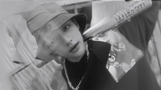 ورژن بی کلام آهنگ Easy از Stray kids(پیشنهاد ویژه)