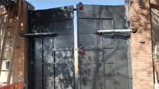 درب اتوماتیک لولایی