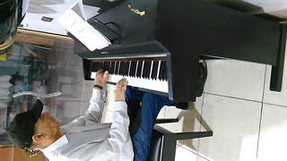 آهنگ پاییز در برگها گم بود