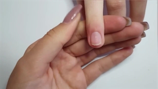 مراحل کاشت ناخن