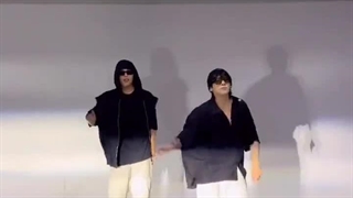 تیک تاک جونگکوک ( BTS) با مینگیو ( SENENTEEN) ♡♡ چالش آهنگ SEVEN