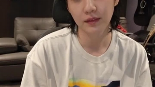 لایو شوگا (BTS) در ویورس ( end) پس از پایان تور کنسرت D_DAY با زیرنویس فارسی آنلاین♡♡ ( درخواستی)