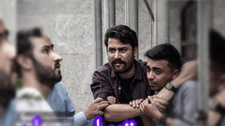 فیلم سینمایی تنهایی ماه(اکران شد)دانلود کامل با بهترین کیفیت(از طریق لینک های زیر)