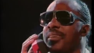 Stevie Wonder - I Just Called To Say I Love You (Music Video)
